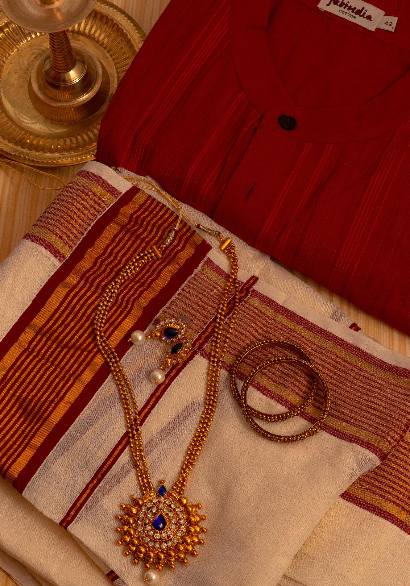 Kasavu Saree